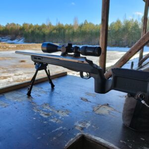 KRG ECHO TUKKI TIKKA MUSTA TAI CARBON FOREST