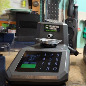 Frankford Arsenal Intellidropper 2.0 nopea ja helppokäyttöinen ruuditin